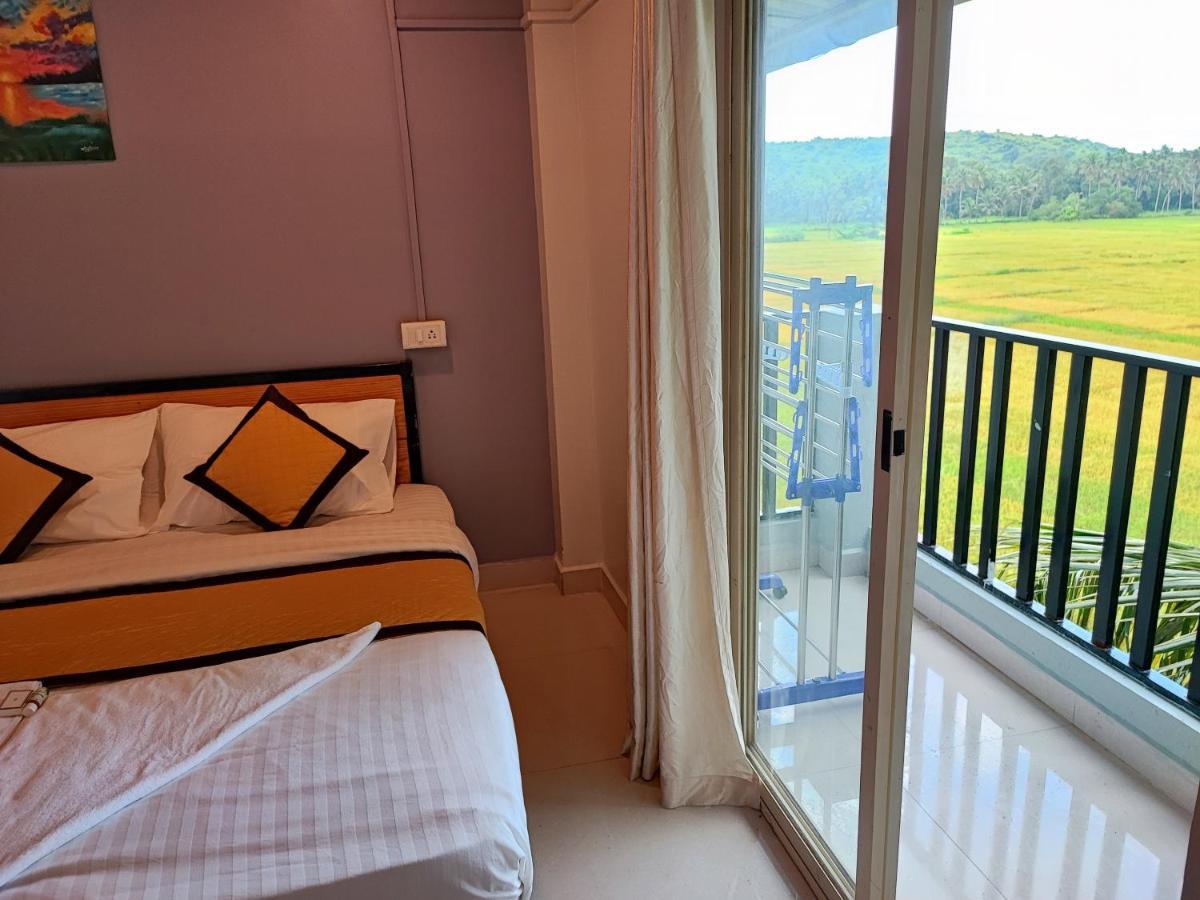 Shivam Bnb มานเดรม ภายนอก รูปภาพ