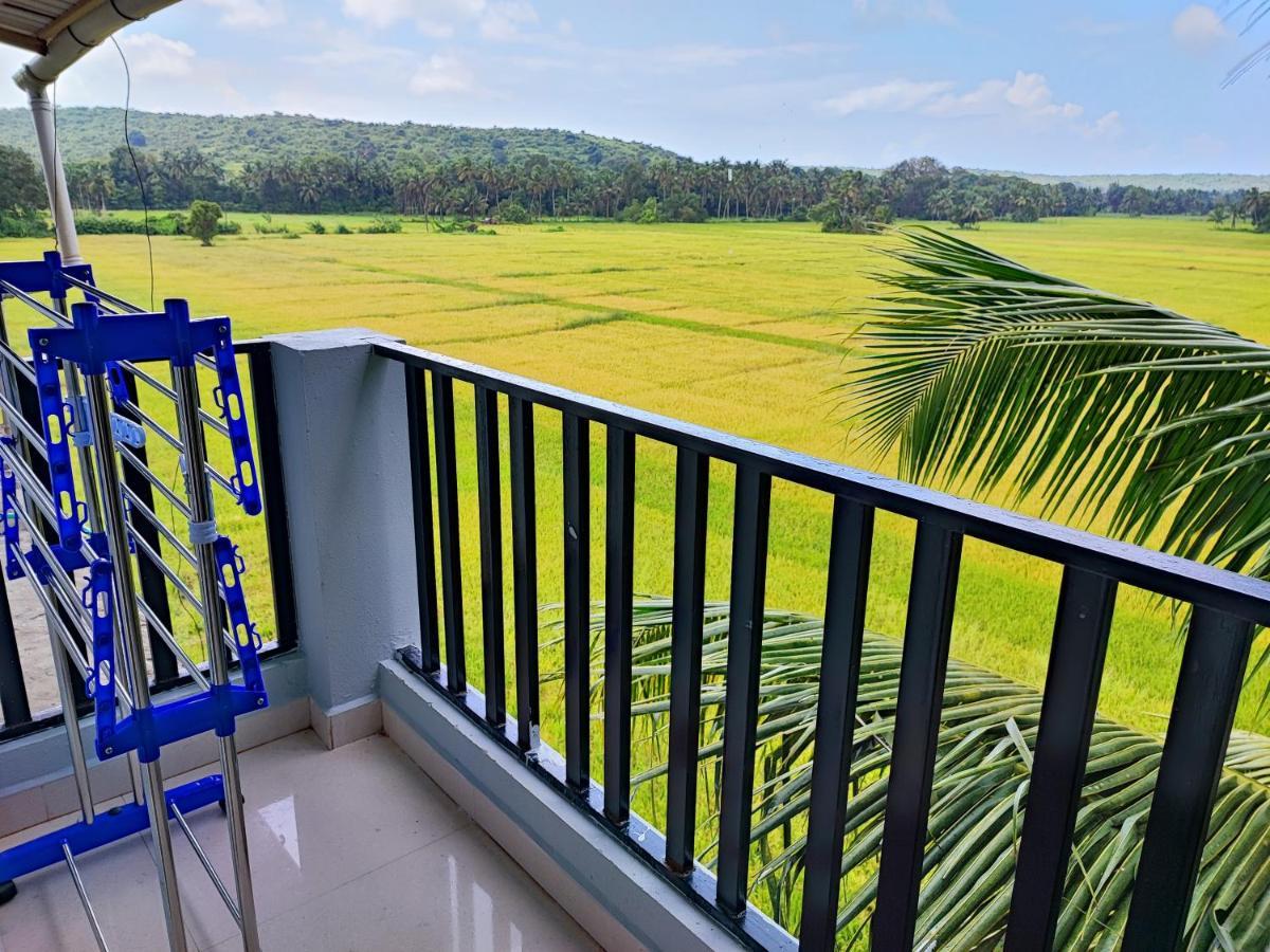 Shivam Bnb มานเดรม ภายนอก รูปภาพ