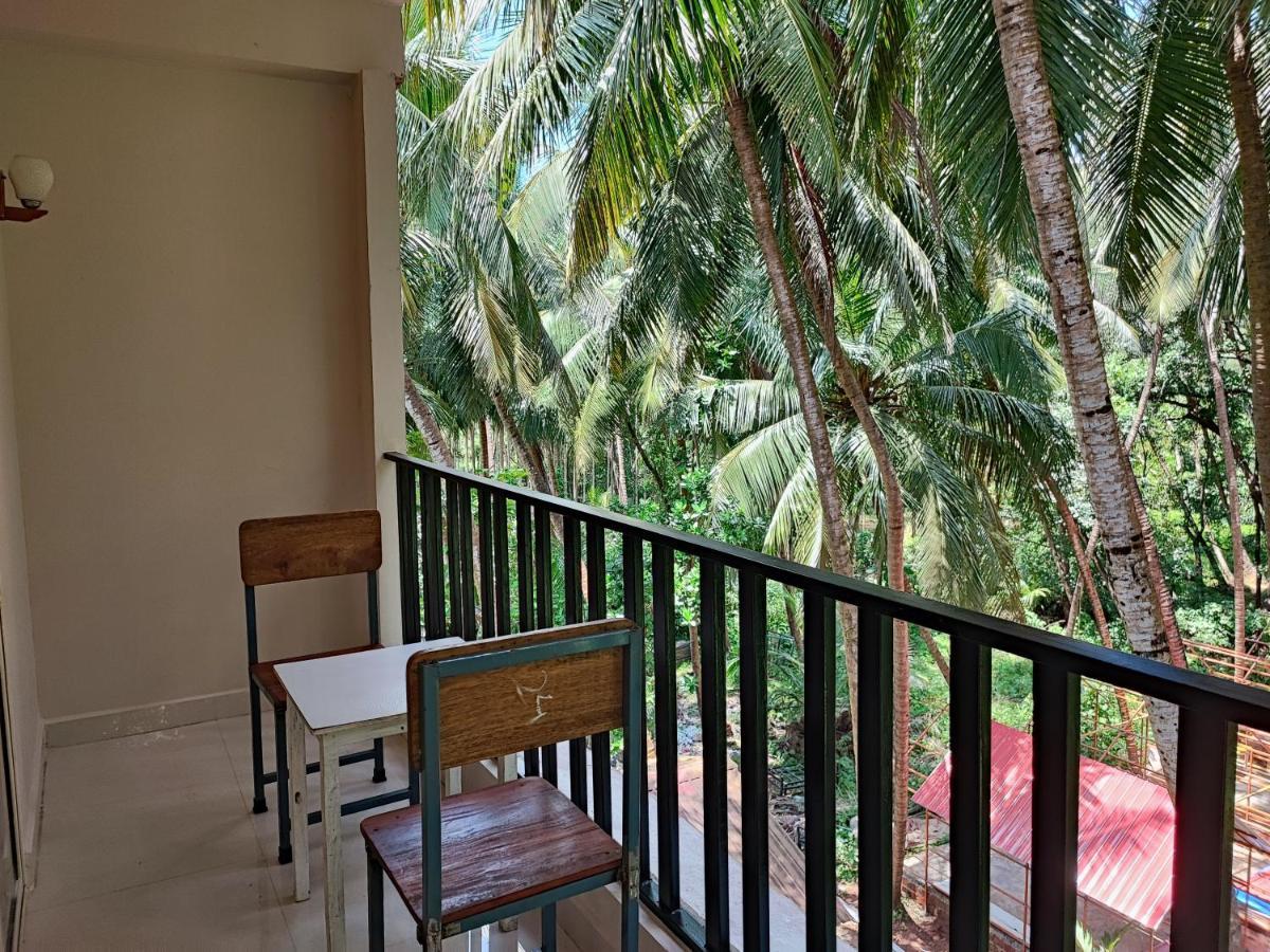 Shivam Bnb มานเดรม ภายนอก รูปภาพ
