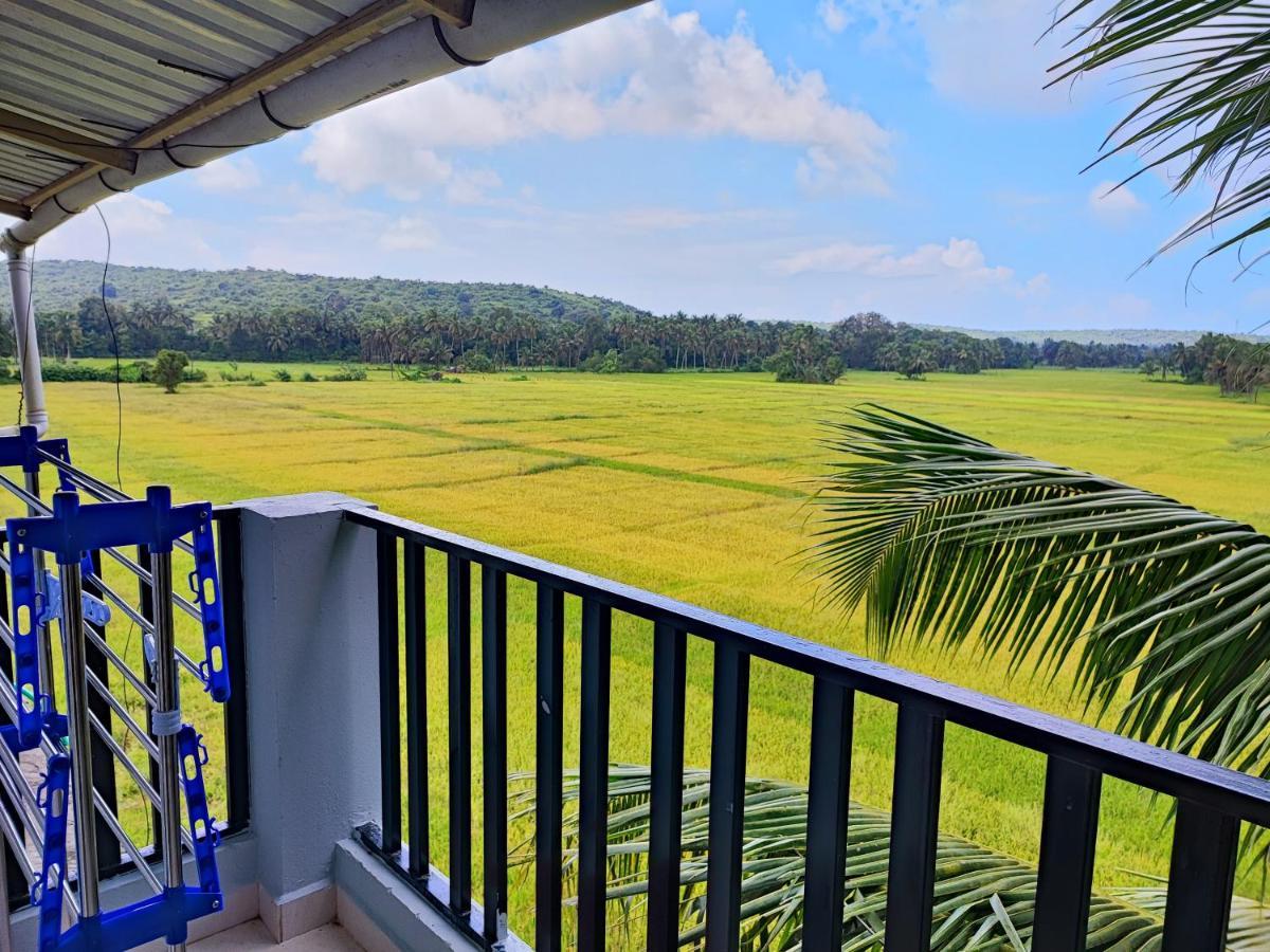 Shivam Bnb มานเดรม ภายนอก รูปภาพ