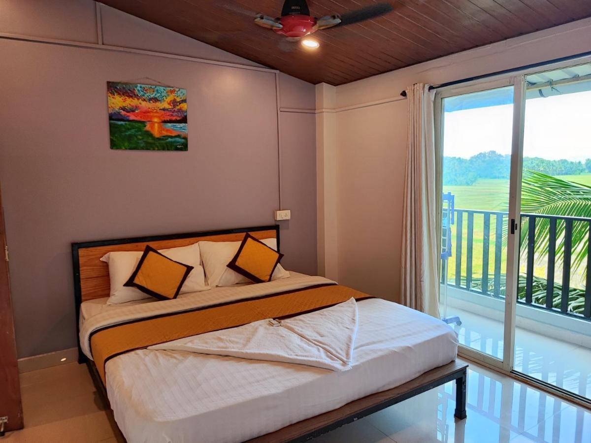Shivam Bnb มานเดรม ภายนอก รูปภาพ